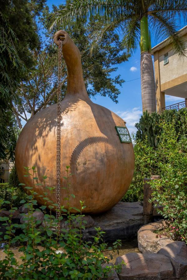 Garden Courts Hotel Masaka Dış mekan fotoğraf