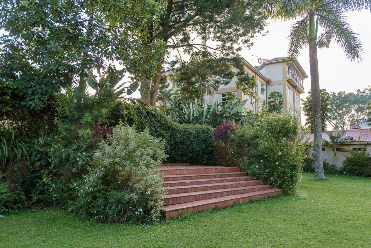 Garden Courts Hotel Masaka Dış mekan fotoğraf