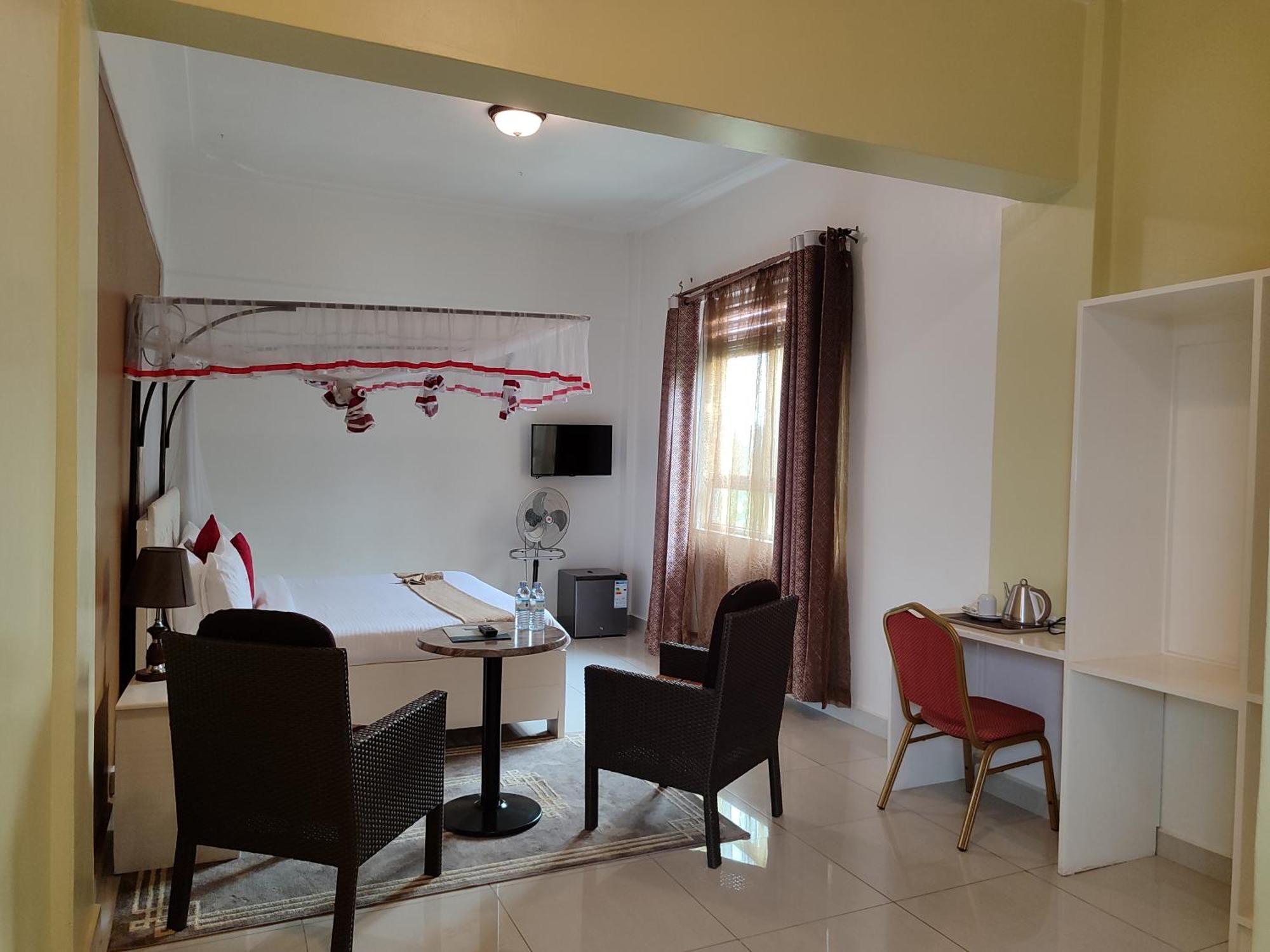 Garden Courts Hotel Masaka Dış mekan fotoğraf