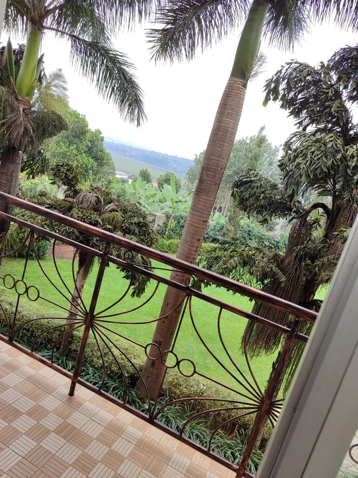 Garden Courts Hotel Masaka Dış mekan fotoğraf