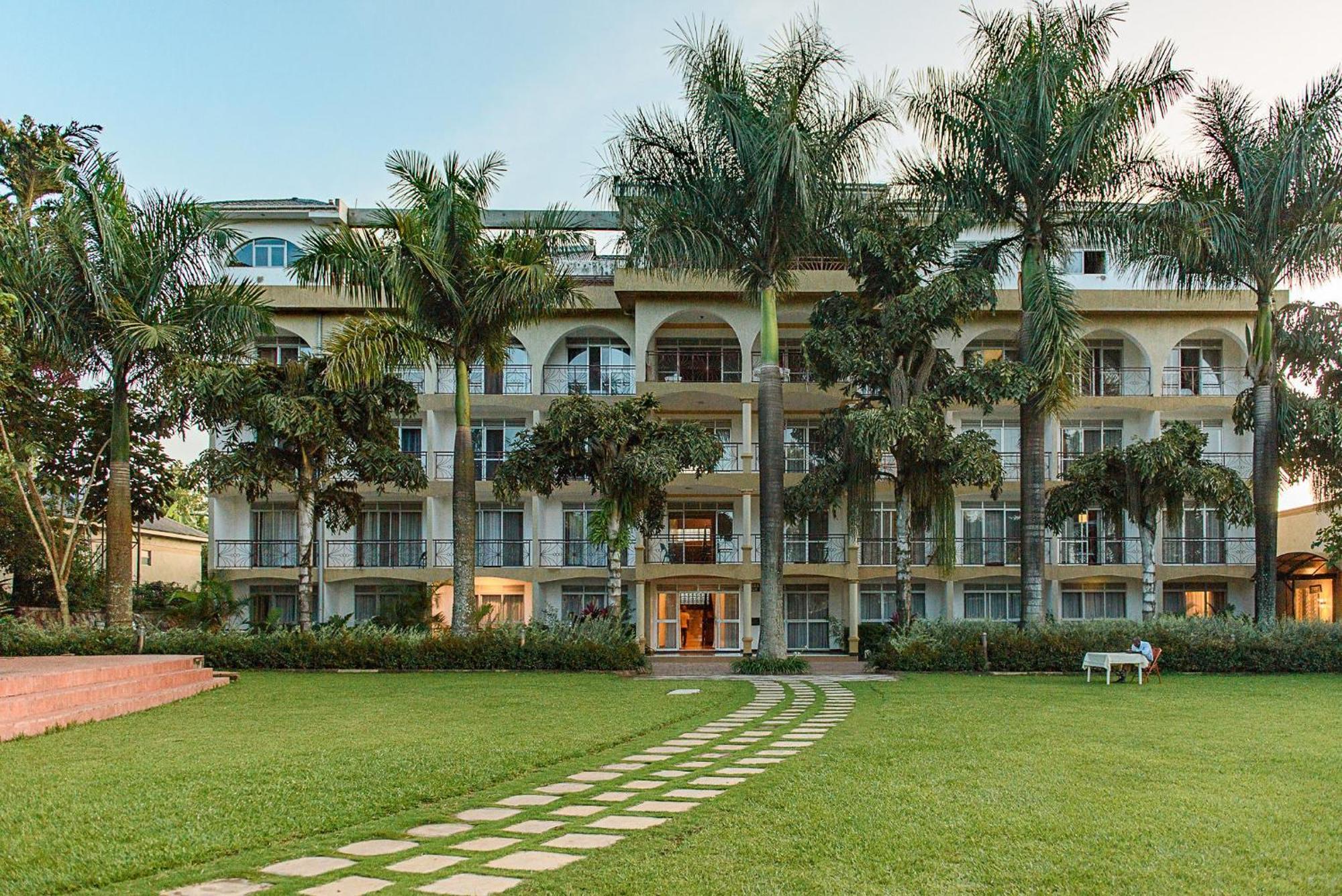 Garden Courts Hotel Masaka Dış mekan fotoğraf