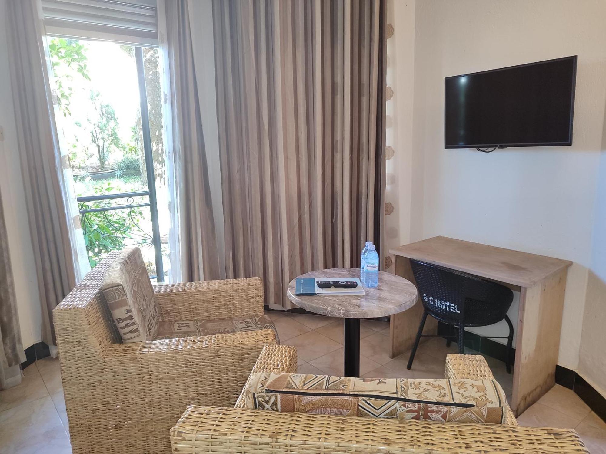 Garden Courts Hotel Masaka Dış mekan fotoğraf