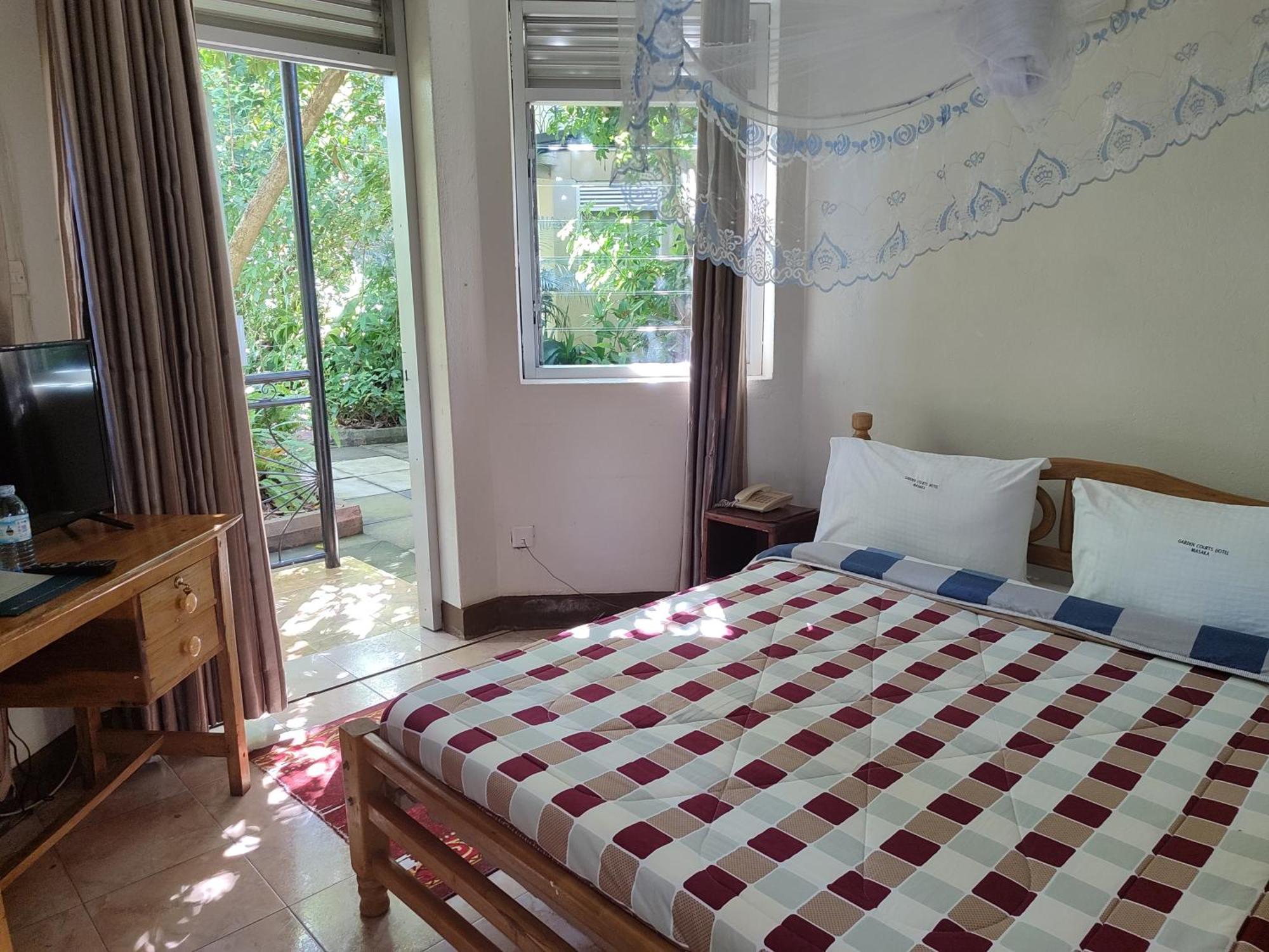Garden Courts Hotel Masaka Dış mekan fotoğraf