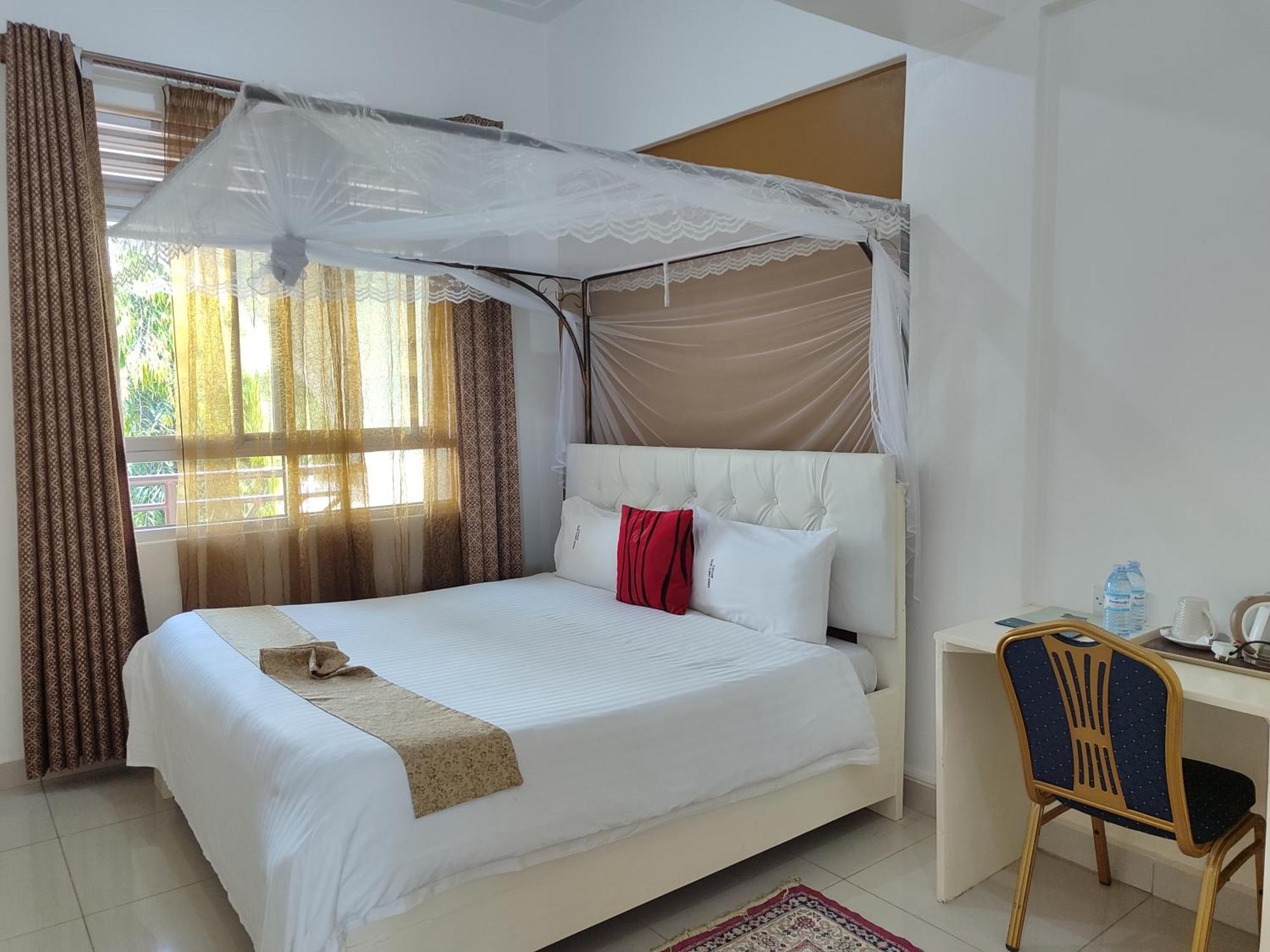 Garden Courts Hotel Masaka Dış mekan fotoğraf